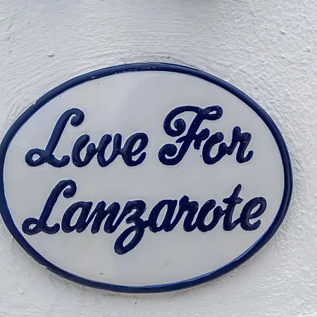 For Lanzarote Holidays House Playa Blanca